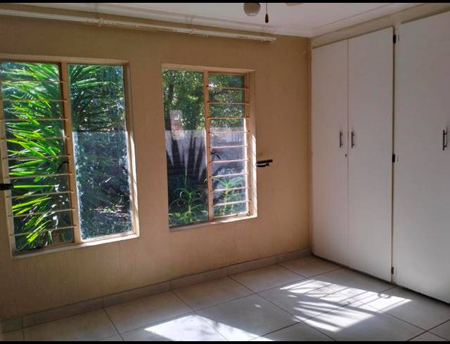 2 BEDROOM TOWNHOUSE FOR SALE IN BIRCHLEIGH